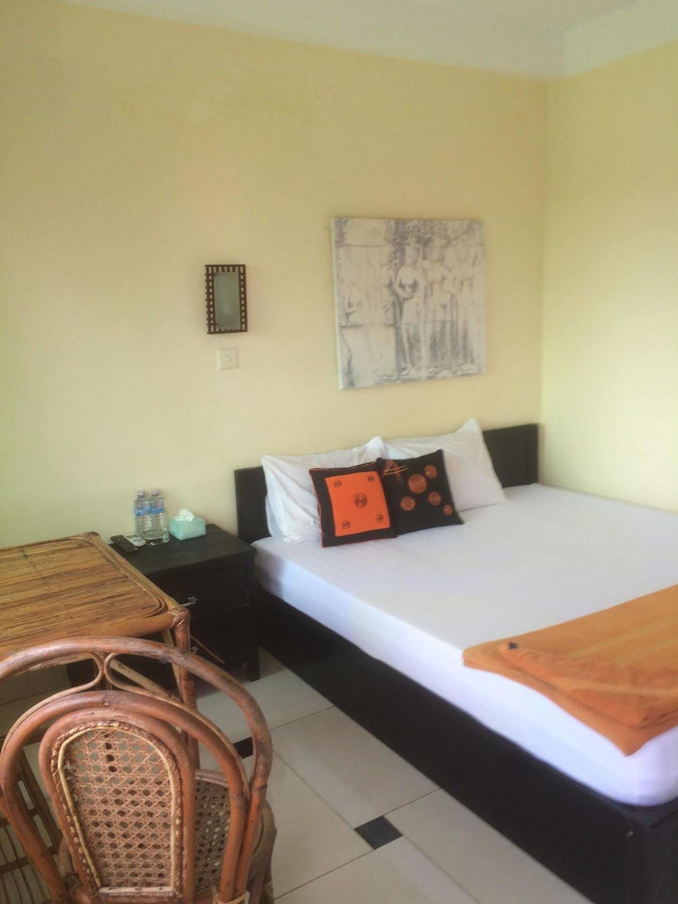 Motel 7 Sihanoukville Exterior foto